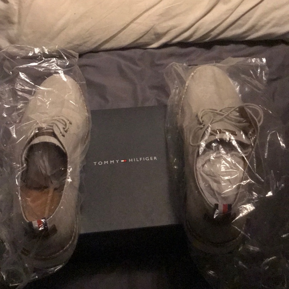 Brand new Tommy Hilfiger oxfords